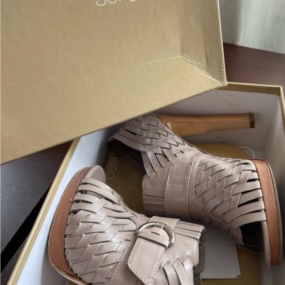 Sergio Rossi Italian gladiator heel size 39 - Picture 3 of 8